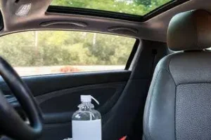 limpe o estofado do carro